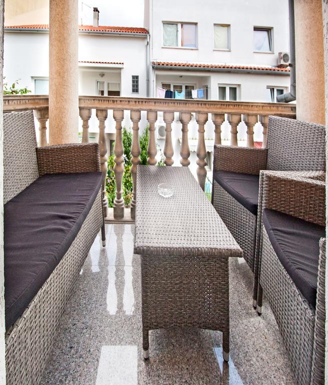 Apartment Vukadin Pula Exterior foto